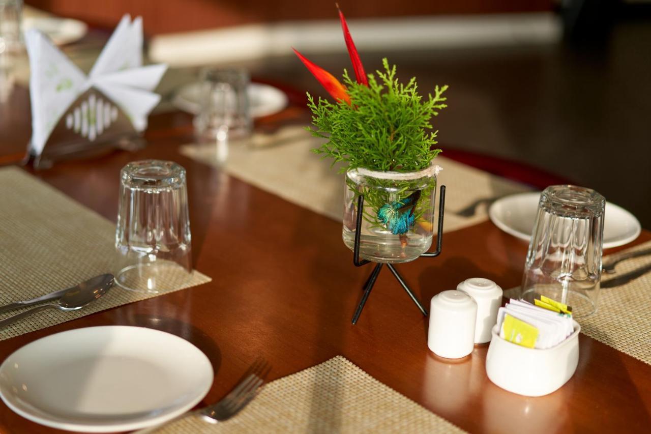 Haze And Kites Resort Munnar Bagian luar foto
