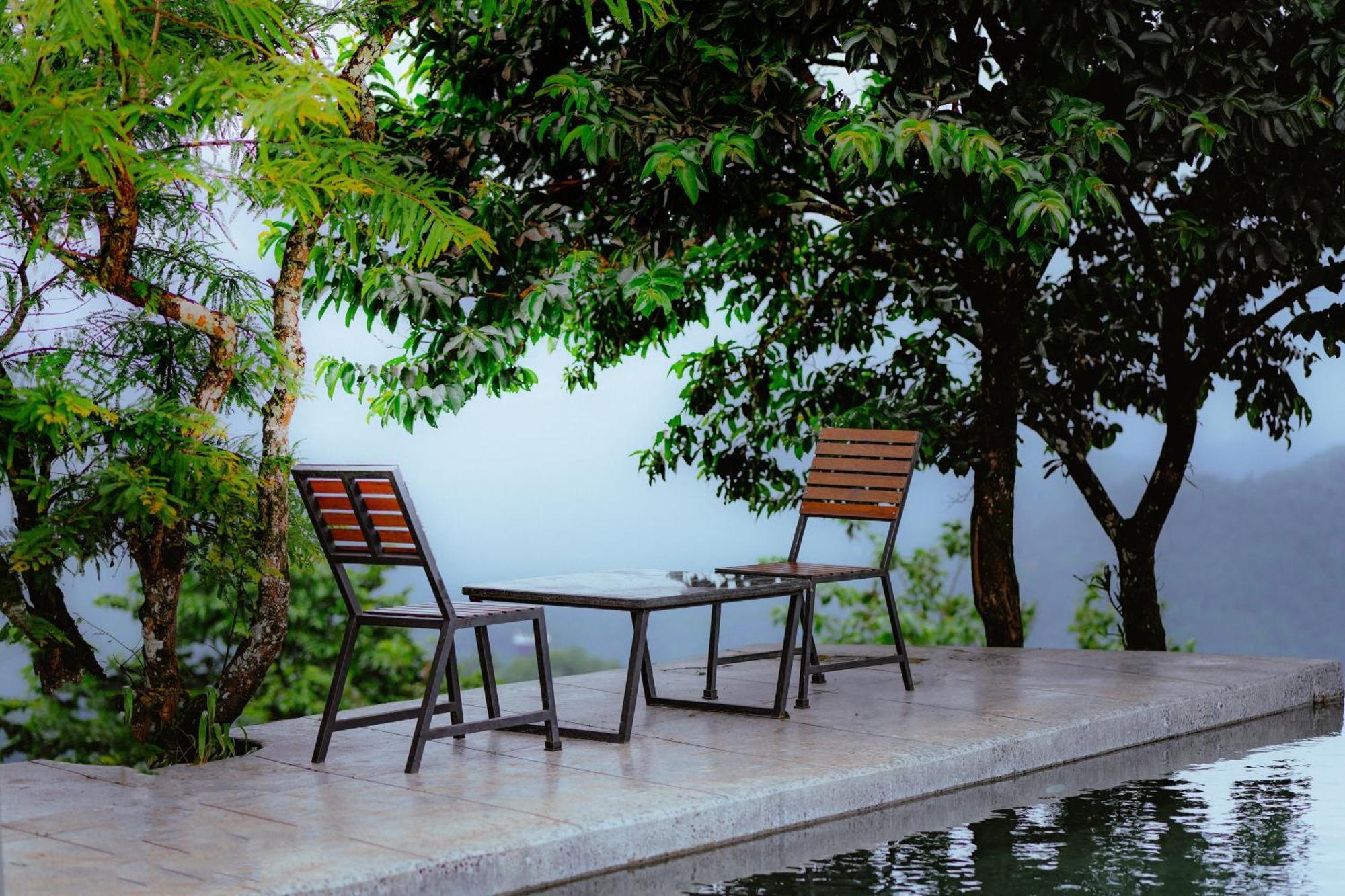 Haze And Kites Resort Munnar Bagian luar foto